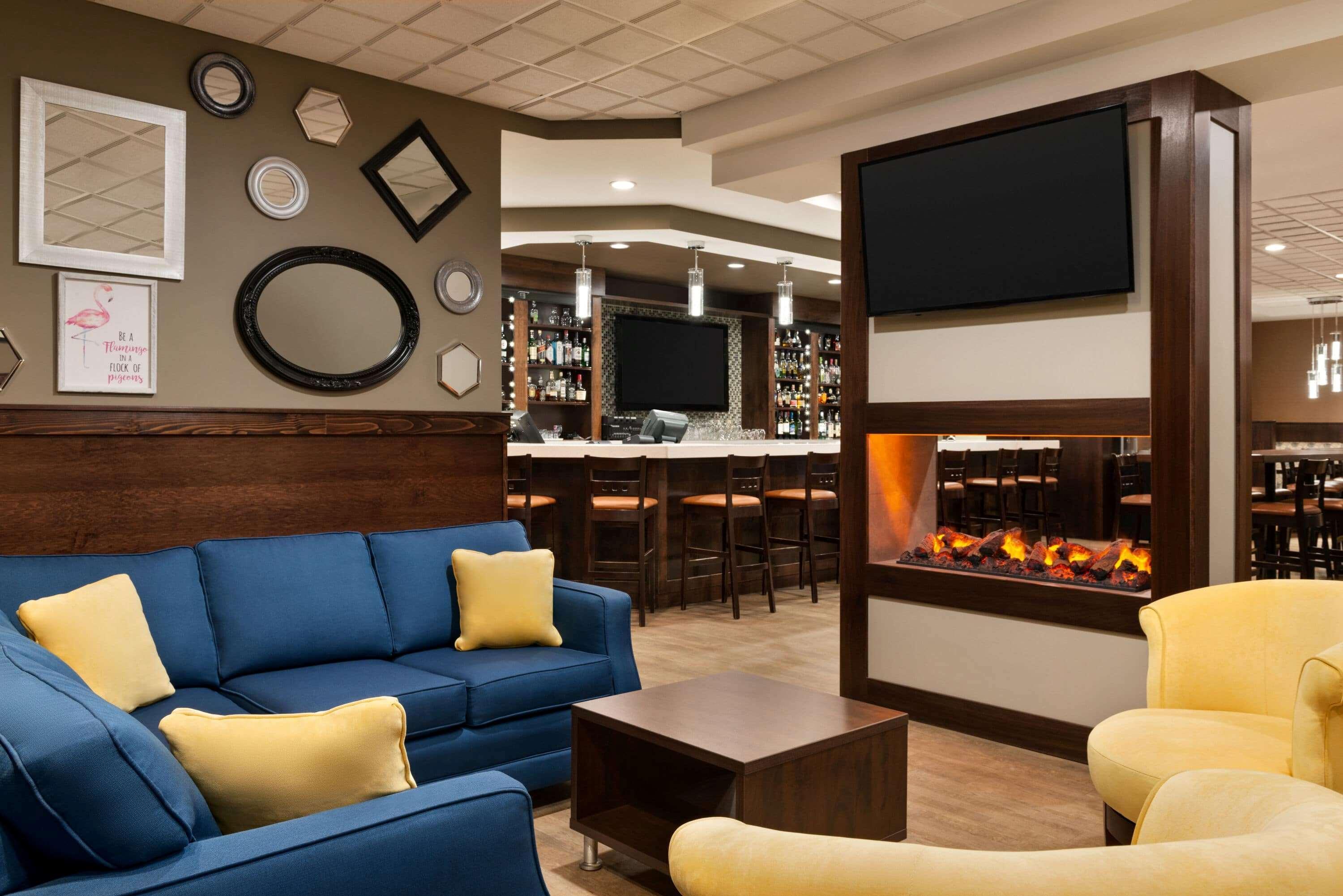Travelodge Hotel By Wyndham Saskatoon Exterior photo