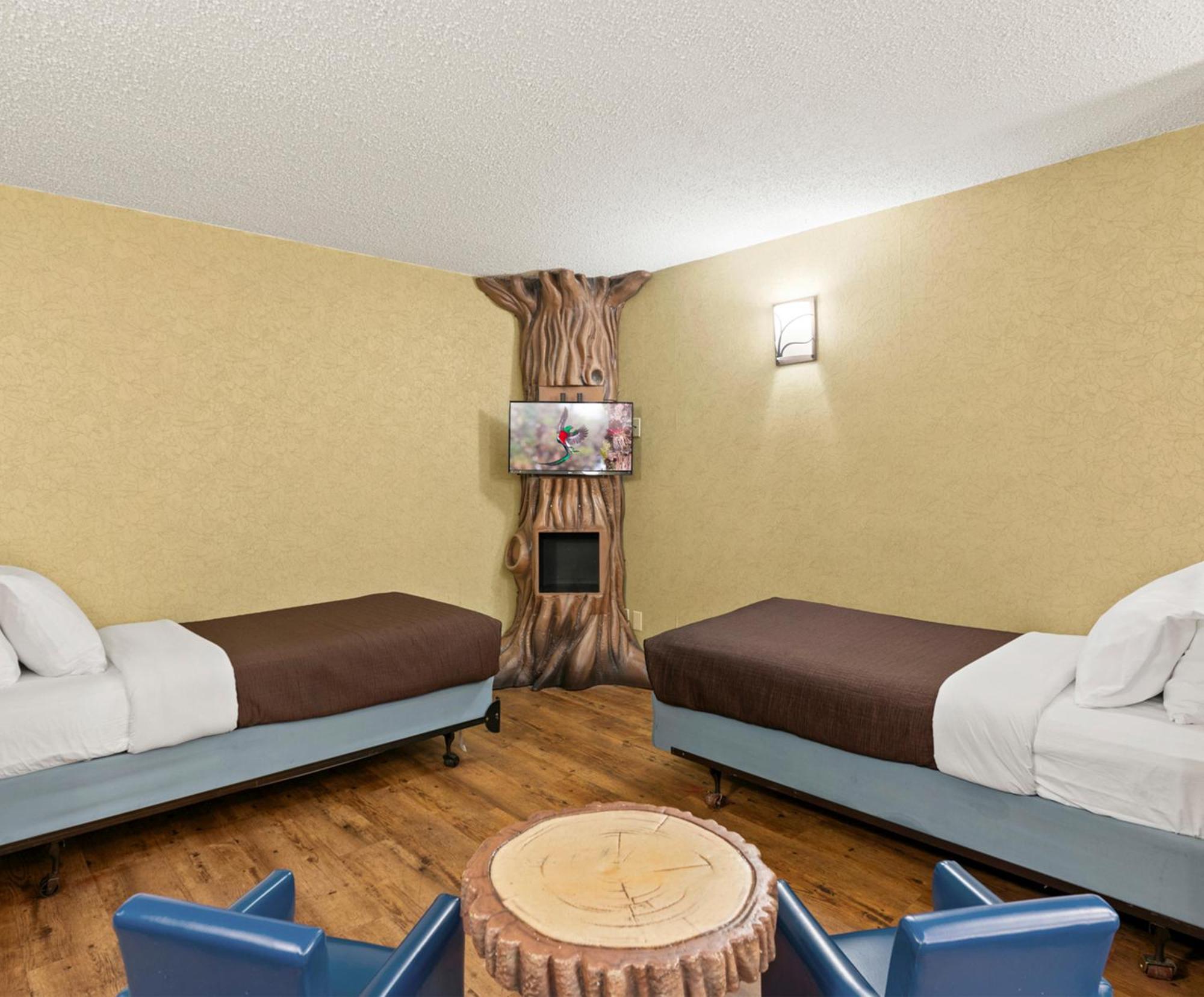 Travelodge Hotel By Wyndham Saskatoon Exterior photo